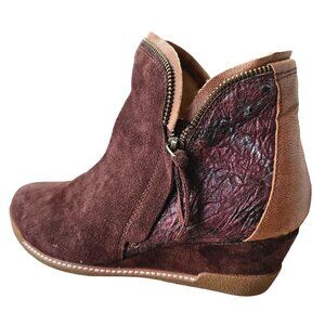Hälsa Dana Ankle Wedge Bootie Womens 9 Brown Suede and Brown Leather Double Zip